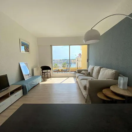 Apartment Spacieux T3, 2 Chambres, Parking Prive A - Fr-1-229-876